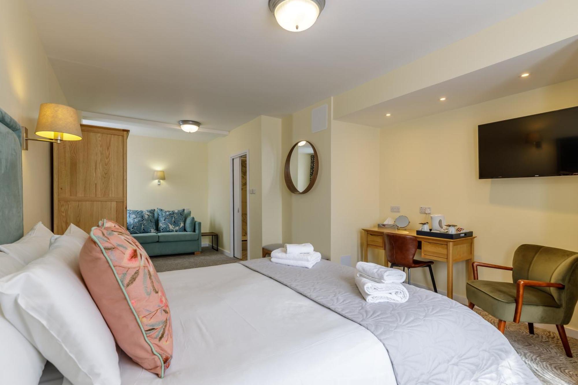 Swan Revived Hotel มิลตันคีนส์ ภายนอก รูปภาพ