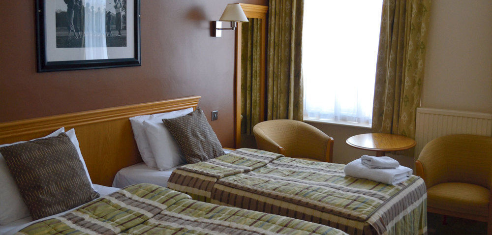 Swan Revived Hotel มิลตันคีนส์ ภายนอก รูปภาพ